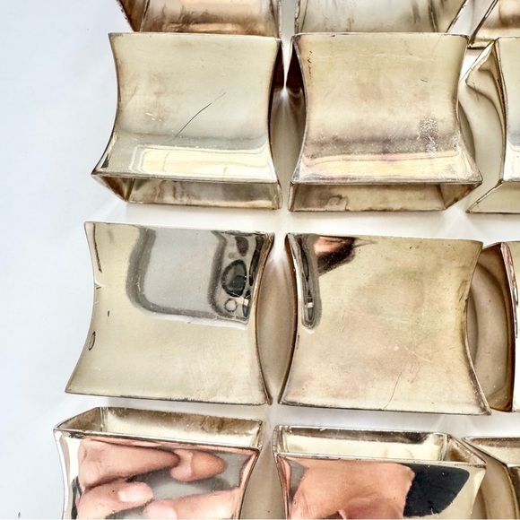 Pottery Barn Set Of 12 Silver Plated Napkin Rings Curved Square - Picture 5 of 9